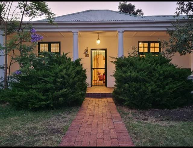 2 BEDROOM PROPERTY TO RENT IN SOMERSET WEST CENTRAL